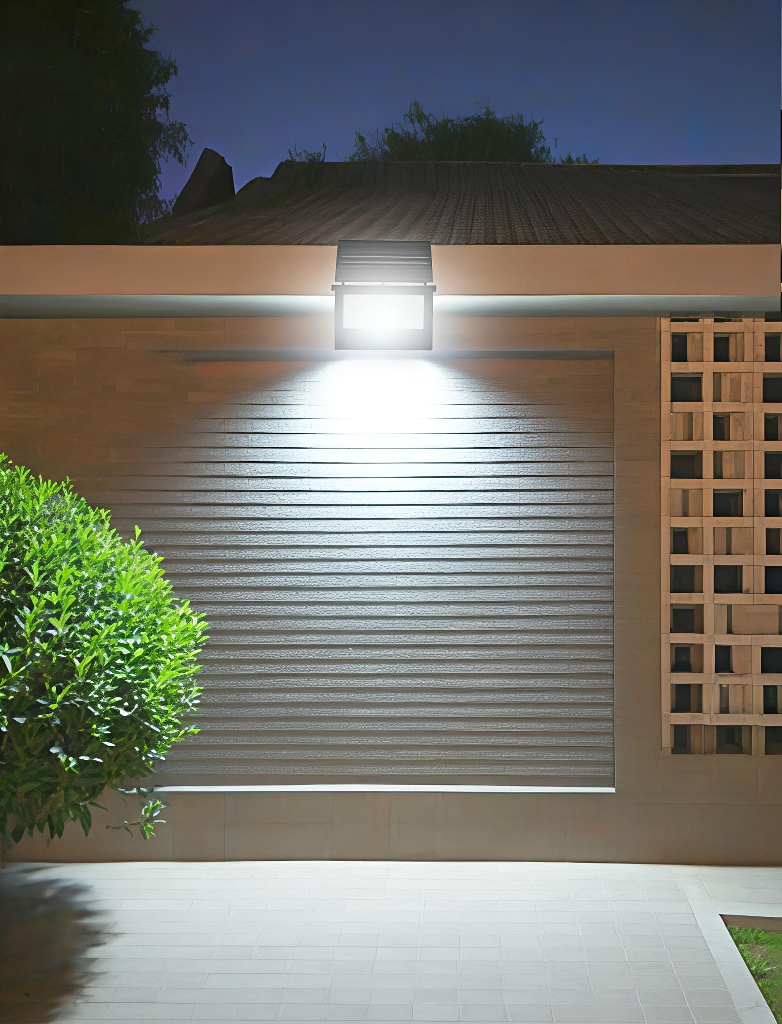 Solar Wall Light