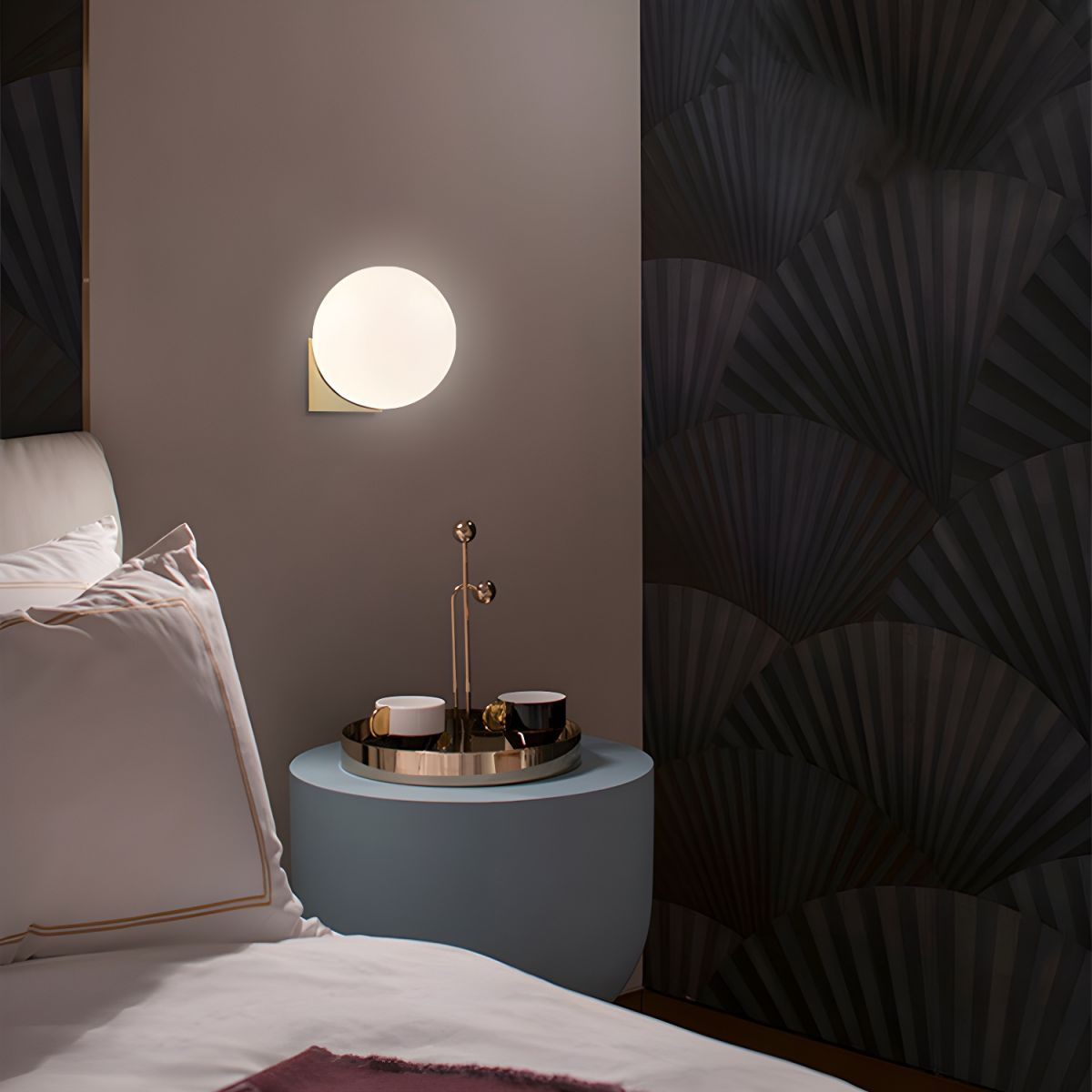 Single Globe Wall Light (WH/BK/GB/SC)