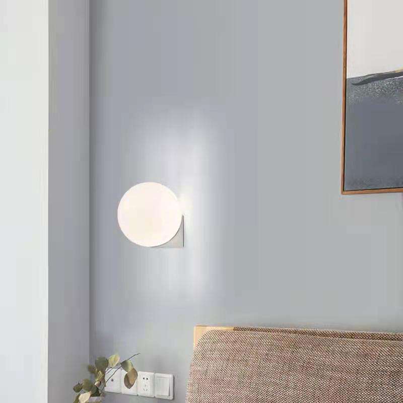 Single Globe Wall Light (WH/BK/GB/SC)