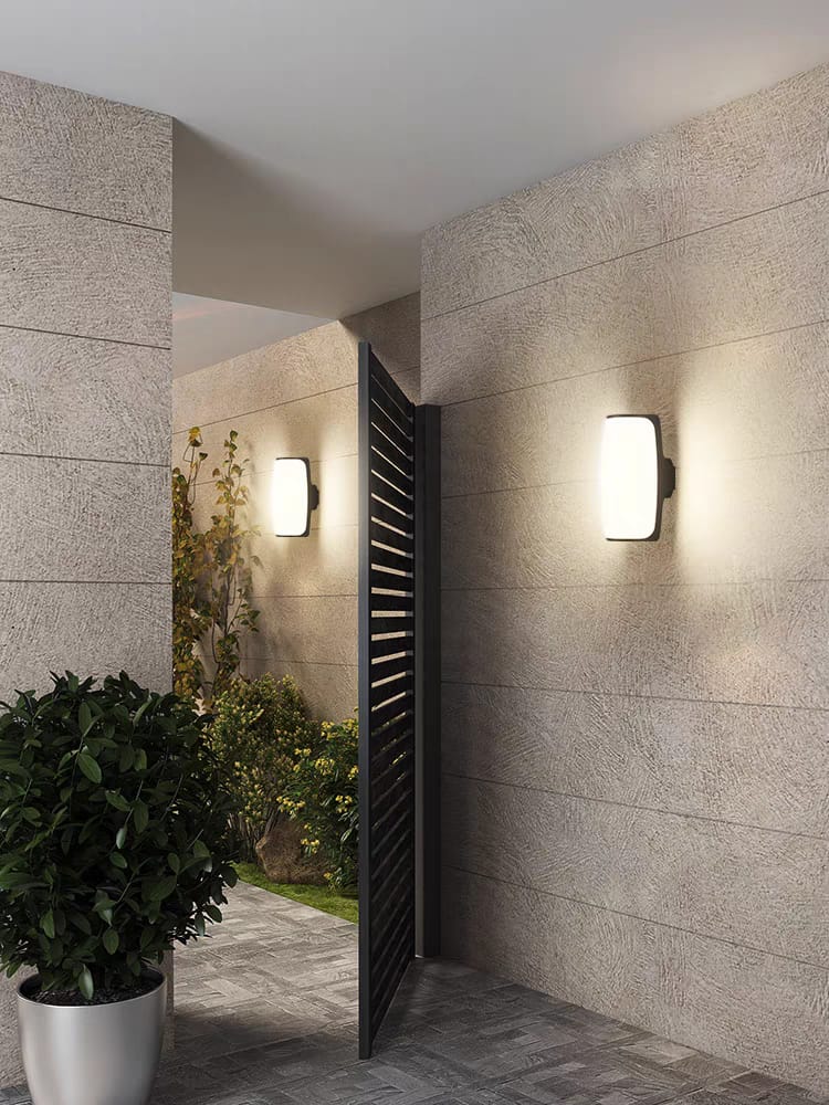 Curved Outdoor Wall Light (W/83-BK-Y)