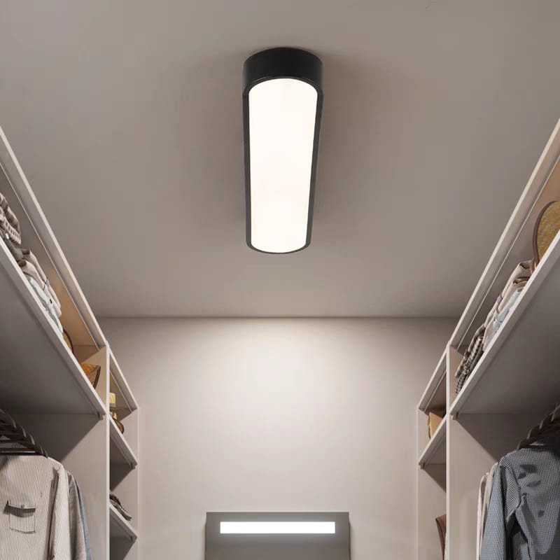Minimalistic Rounded Linear Ceiling Light*