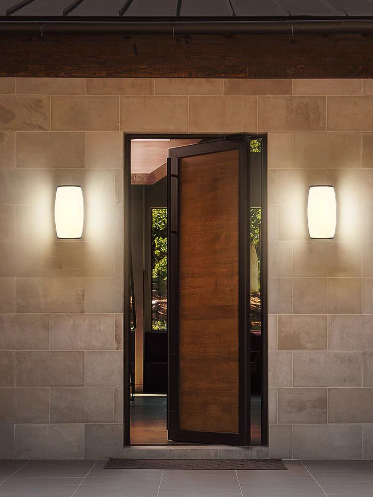 Curved Outdoor Wall Light (W/83-BK-Y)