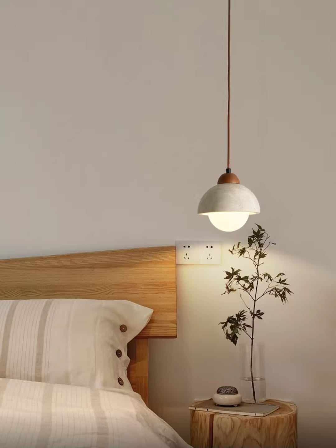 Natural stone marble round pendant