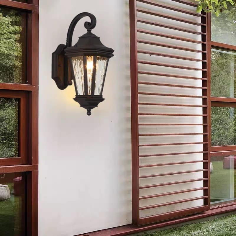 Outdoor Wall Light
