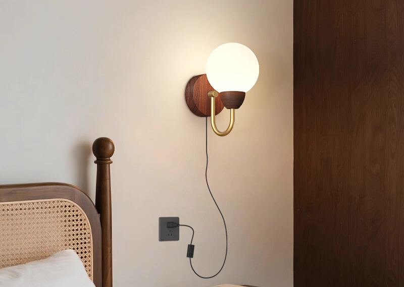 Retro Wall Light (1025-WOOD)