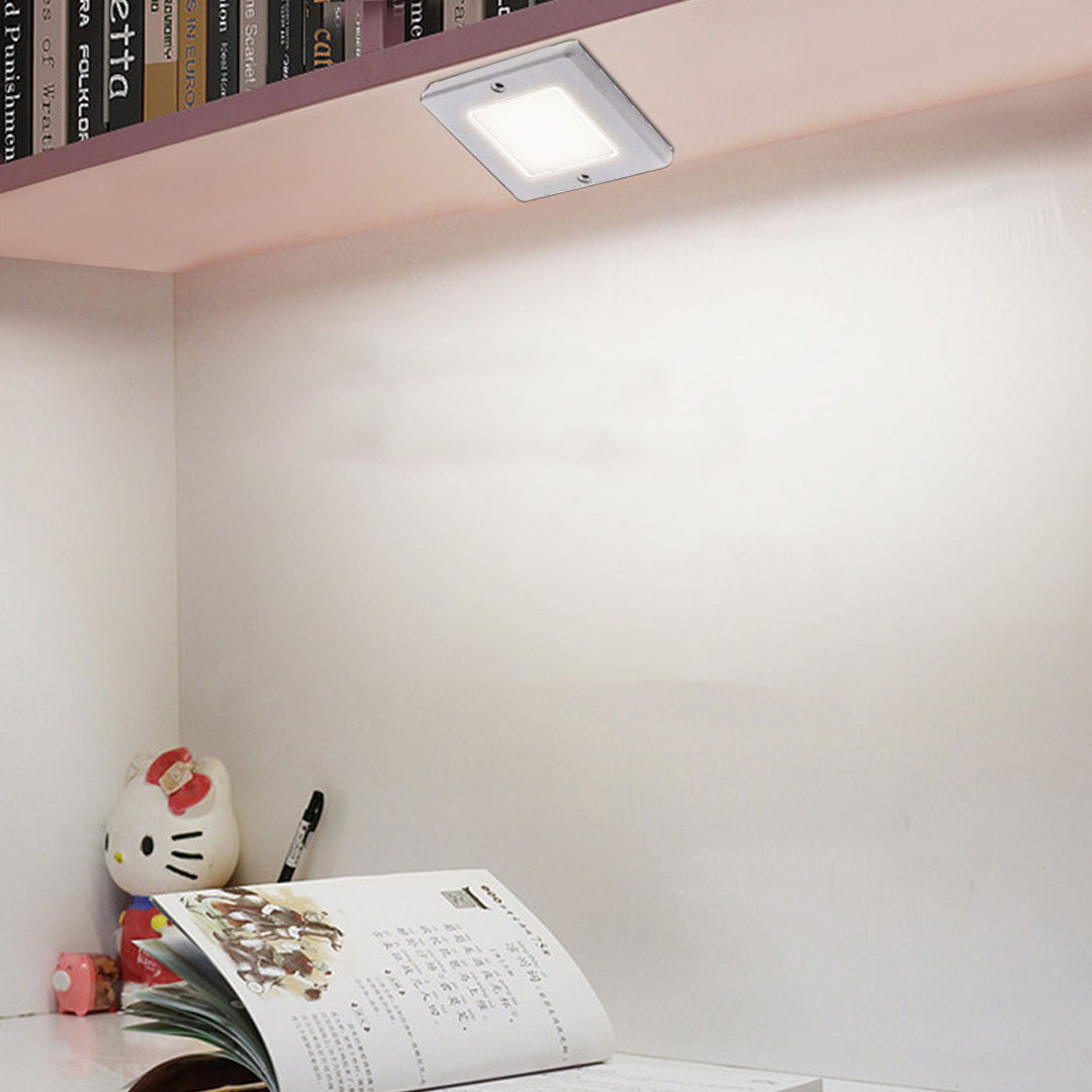 Cabinet Light (P-7908)