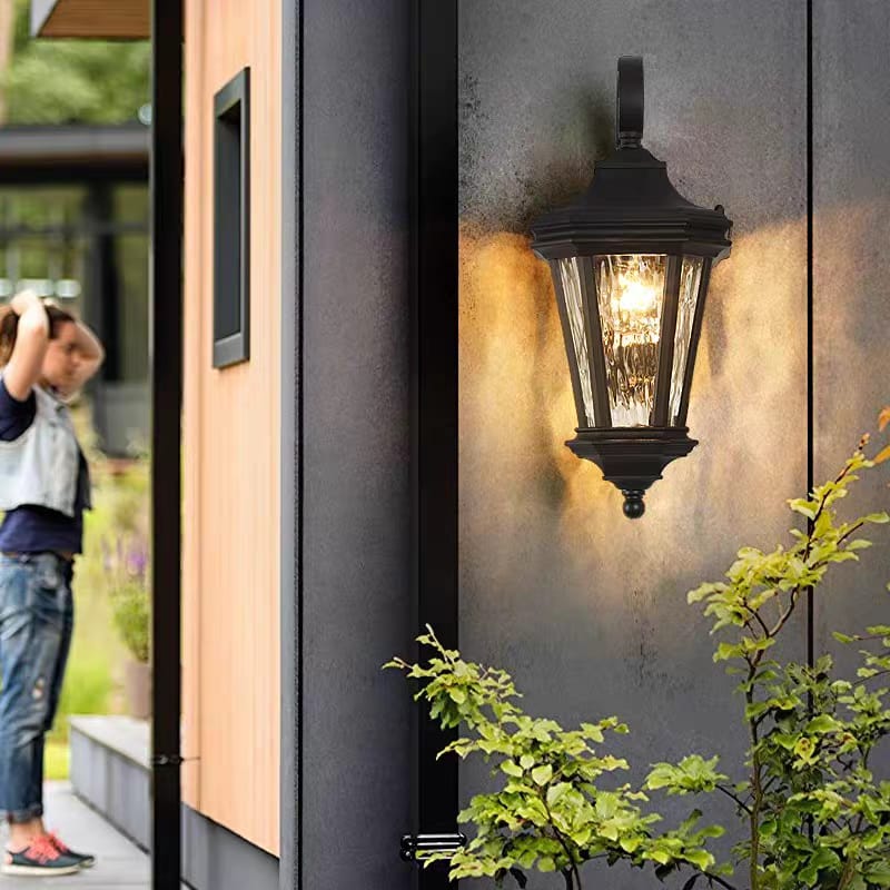Outdoor Wall Light