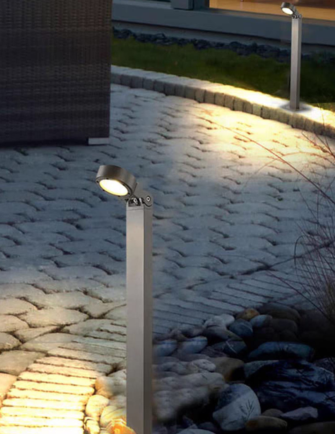 Single Head Outdoor Bollard